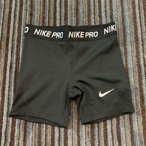Girls Nike pro bike shorts